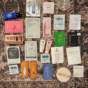 Sephora Mega Sample Set (25 pieces)